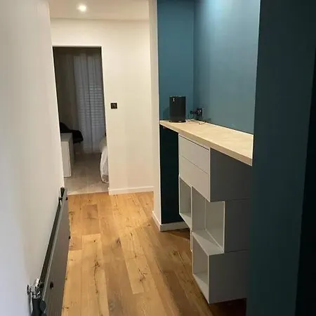 Joli Avec Terrasse La Cigale 6 A 8 Personnes