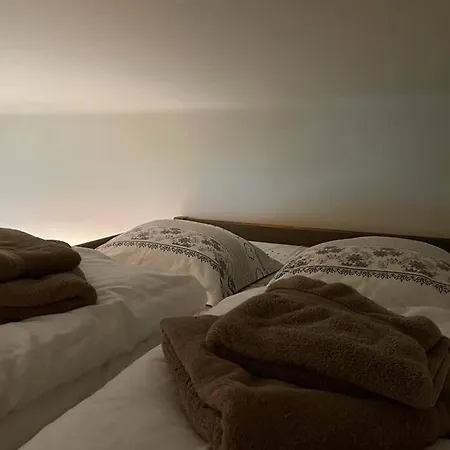 Joli Avec Terrasse La Cigale 6 A 8 Personnes * オルベ