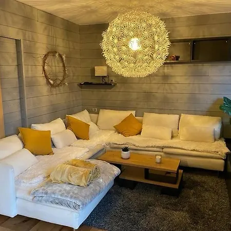 Joli Avec Terrasse La Cigale 6 A 8 Personnes Appartement