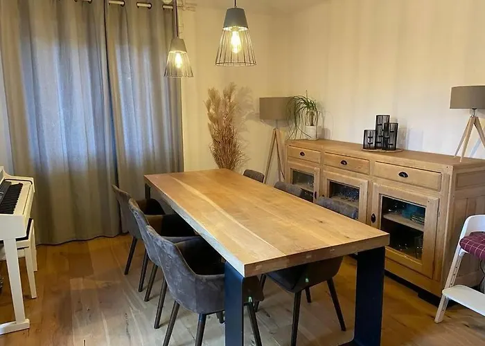 Joli Avec Terrasse La Cigale 6 A 8 Personnes *